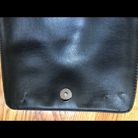 Matt & Nat Vintage Fabi Mini in Black - Picture 8 of 9